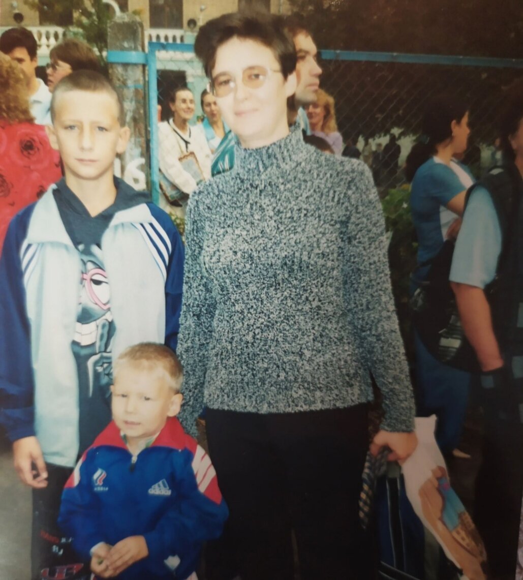 Старший пошел в пятый класс
