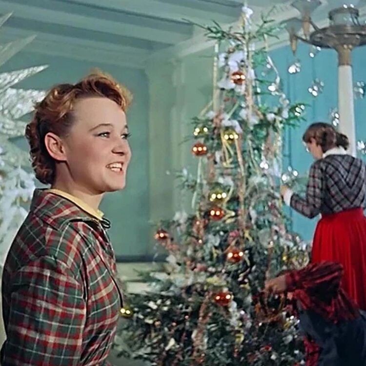 Этот фильм в 1956 году посмотрели более 48 миллионов зрителей. Для Людмилы Гурченко это была первая главная роль в большом кино.-2
