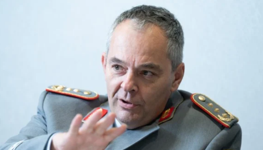 Начальник сухопутной армии Альфонс Маис настаивал на расширении немецкой армии. Фото: picture alliance/dpa/dpa-Zentralbild | Sebastian Kahnert