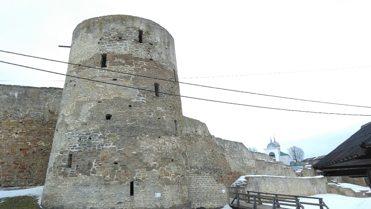 Печорская крепость псковская область