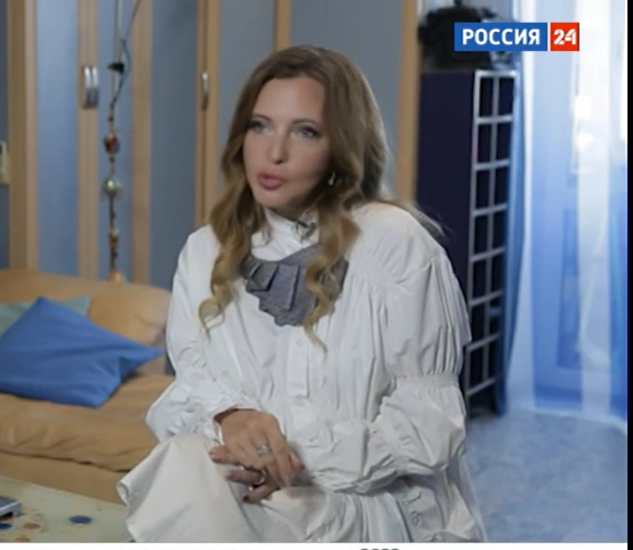 Скриншот передачи "Специальный репортаж. Детство, отрочество, ВУЗ". Россия - 24.