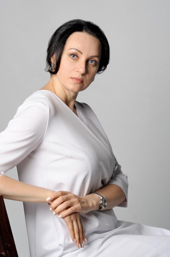 Врач-косметолог Котлярова О.А. ведёт приём в клинике "Мой доктор" в Армавире (ул. Луначарского, 100, тел. 8 989 800 300 7)