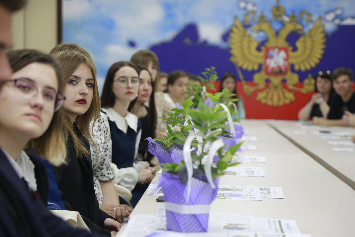 Ниу белгу конкурсные. Белгородская сирень БЕЛГУ. Белгородская сирень 2022. НИУ БЕЛГУ выпуск 2017. Конкурс Белгородчина.