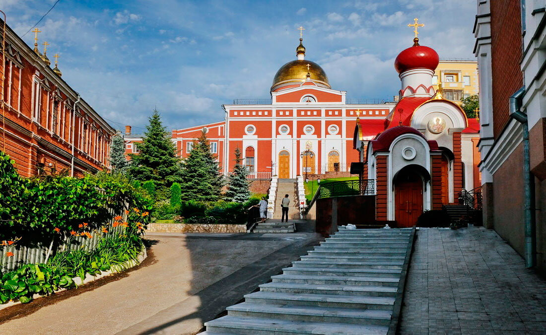 Фото самара владимира. Иверский монастырь Самара. Иевлевский монастырь Самара. Храм Самара Иверский женский монастырь. Вид на Иверский монастырь Самара.