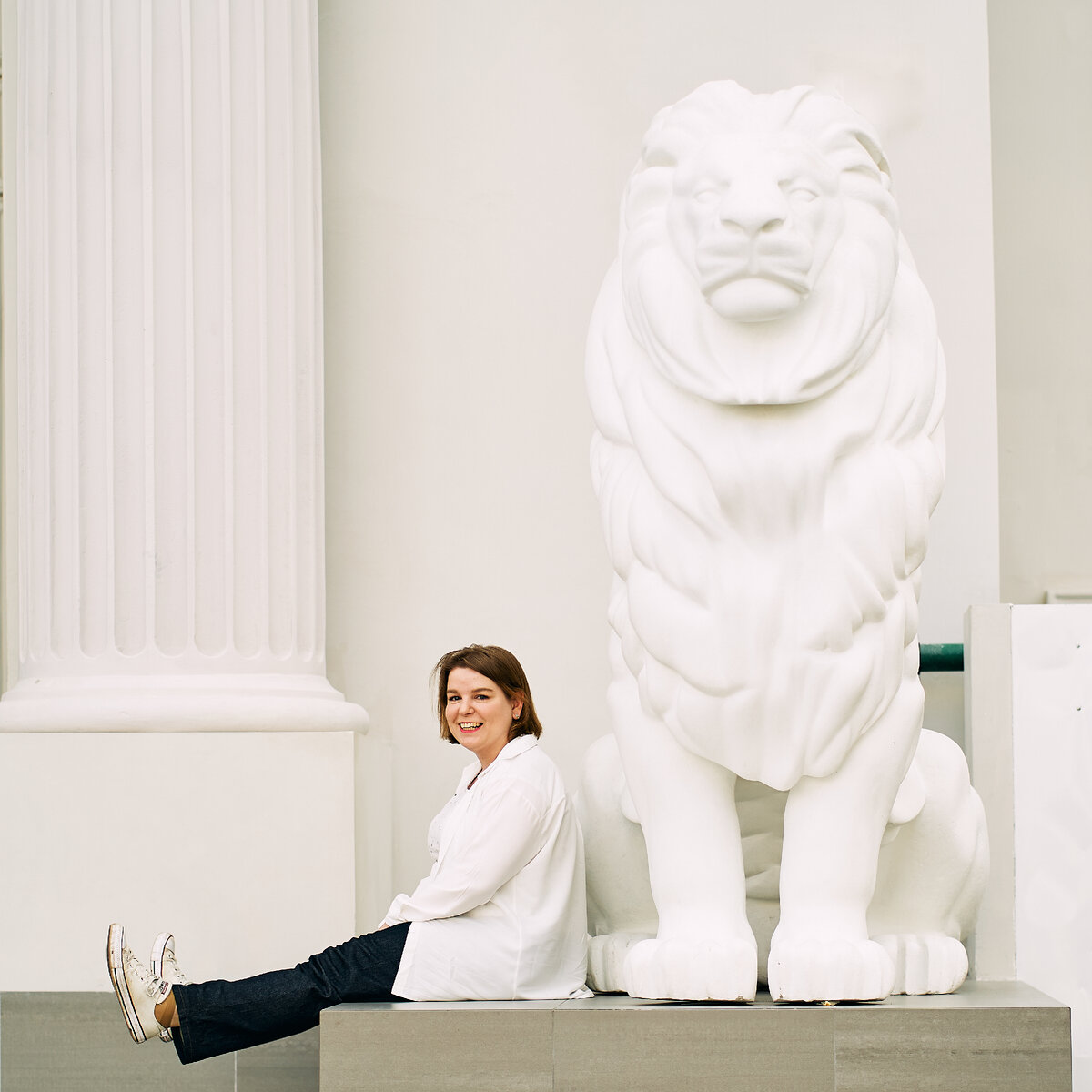 Всем привет! Меня зовут Елена Сокол и я логопед-практик. Я помогаю обычным мама из нашей с вами жизни заниматься со своими детьми самостоятельно..... 