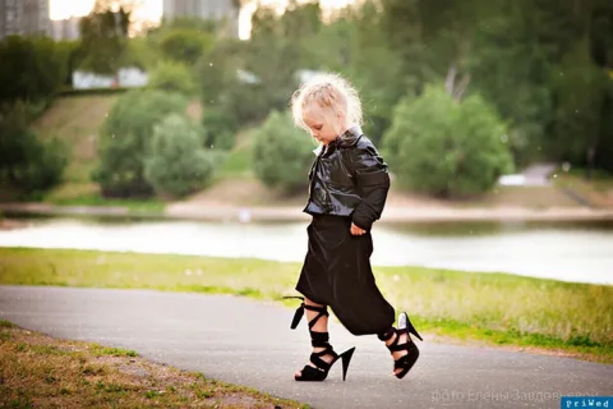 Фото с сайта: http://svadba.pro/images/photos/medium/f7627e8733b1d1ba9c3dd519854403d5.jpg