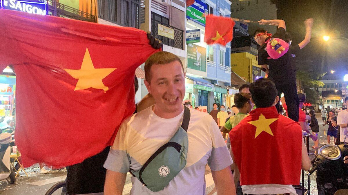 Не успели прилететь во Вьетнам, а там устроили настоящий праздник в нашу честь!:)