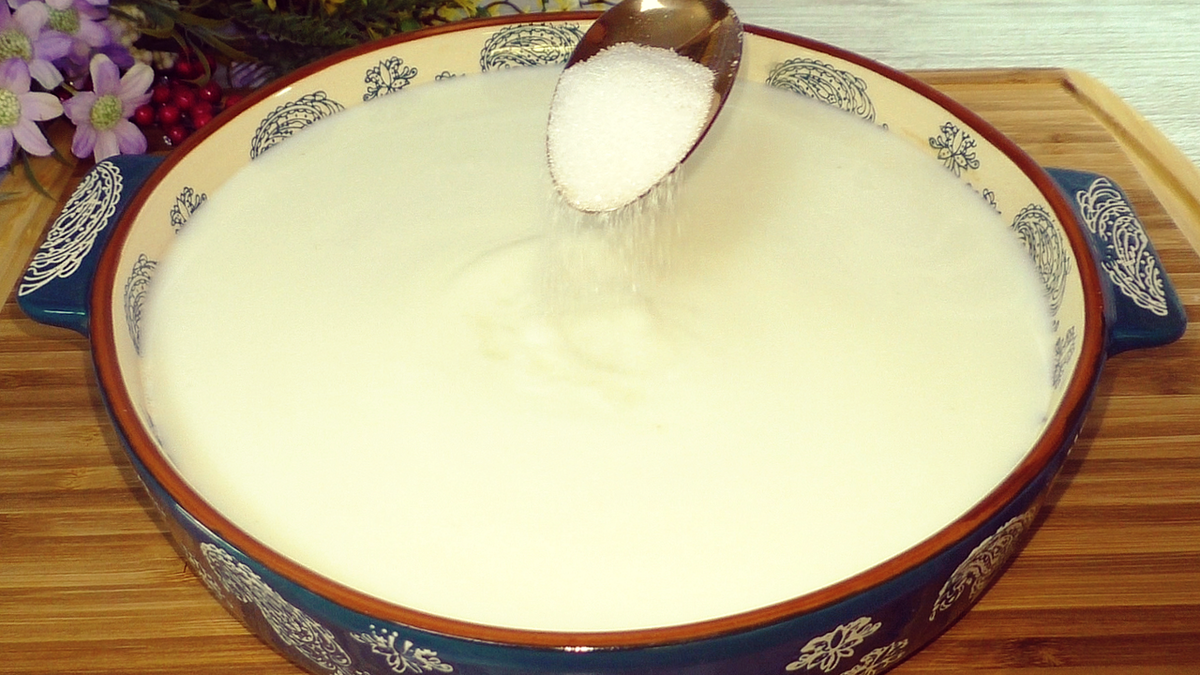 Я просто заливаю пшено с рисом молоком и в духовку, получается каша, как десерт. Сытно, доступно и ну очень вкусно