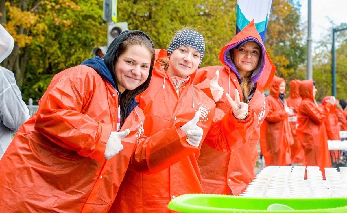 Фото Дмитрия Пирогова: наш пункт питания на одном из прошлых марафонов