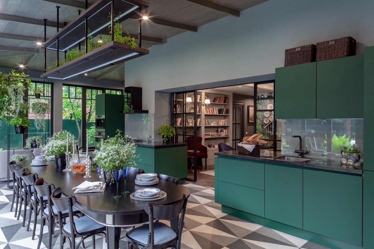 Шикарный проект с кухней «Ханна Блэк»