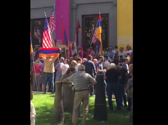     Фото: Кадр из видео.