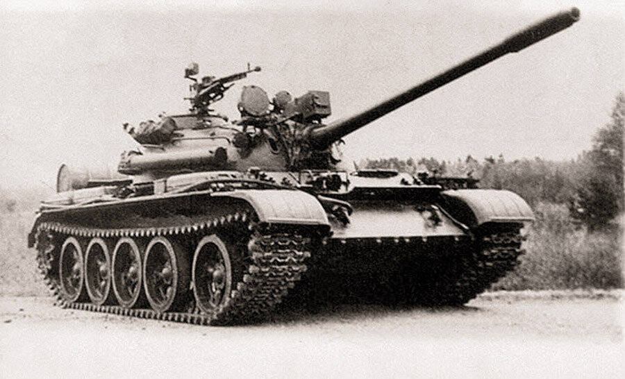 Танк т55а СССР. Т-55 средний танк. Т55 с башней м60. Калибр пушки танка т55.