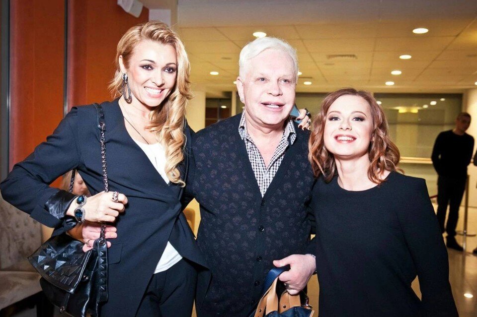     Юлия Савичева с Борисом Моисеевым.  социальные сети