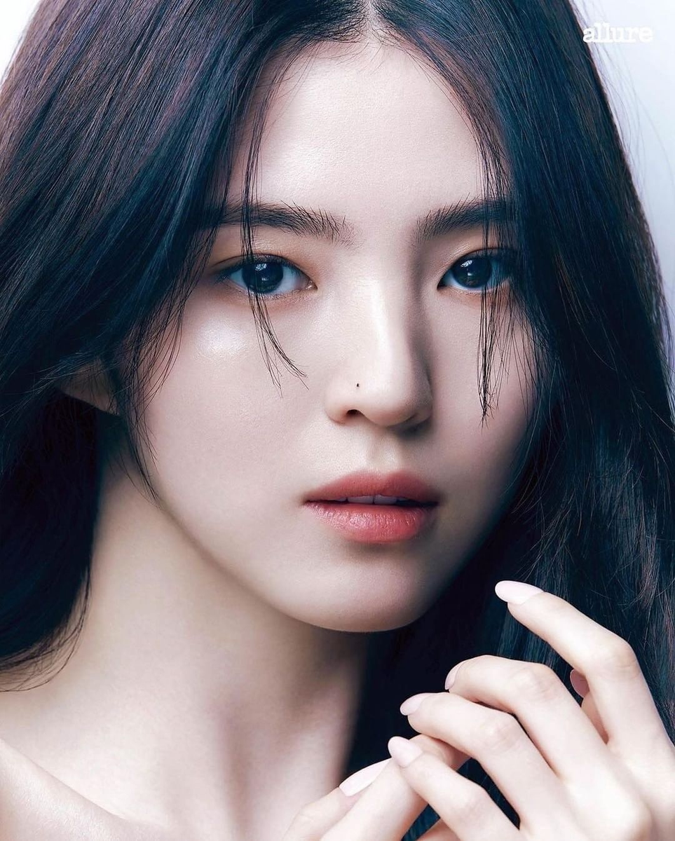 Как худеют корейские актрисы и актеры. Природа, гены или работа над собой?