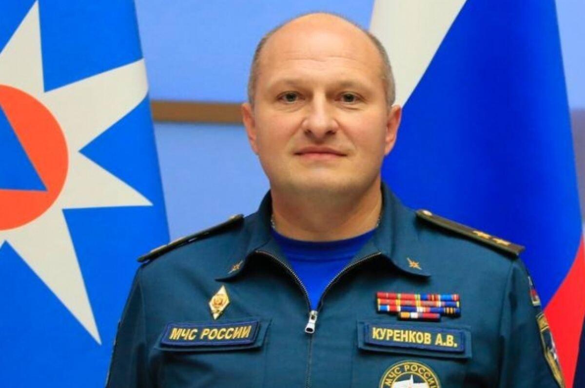    Глава МЧС России Александр Куренков прибыл на место ЧС на Крымском мосту