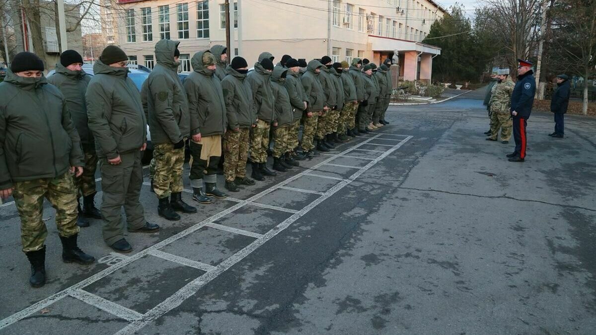     Пресс-секретарь президента Дмитрий Песков опроверг сообщения о возможности новой волны частичной мобилизации в Ростовской области и других субъектах Российской Федерации, об этом сообщил портал РИА «Новости».