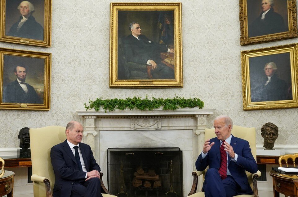     Шольц назвал Байдена одним из самых опытных президентов  REUTERS