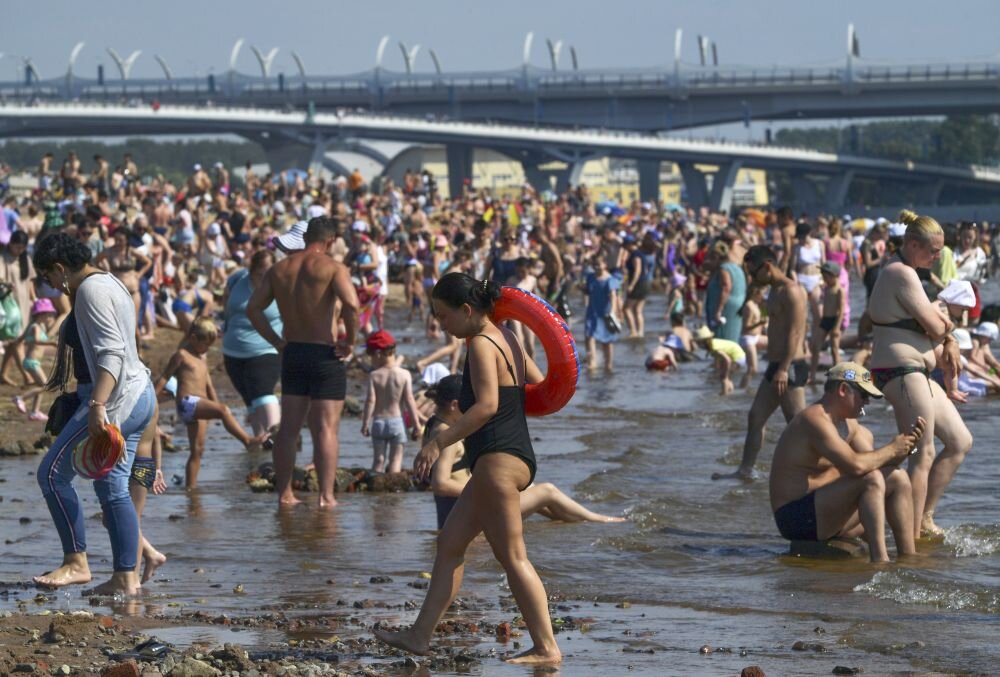 Санкт петербург жара