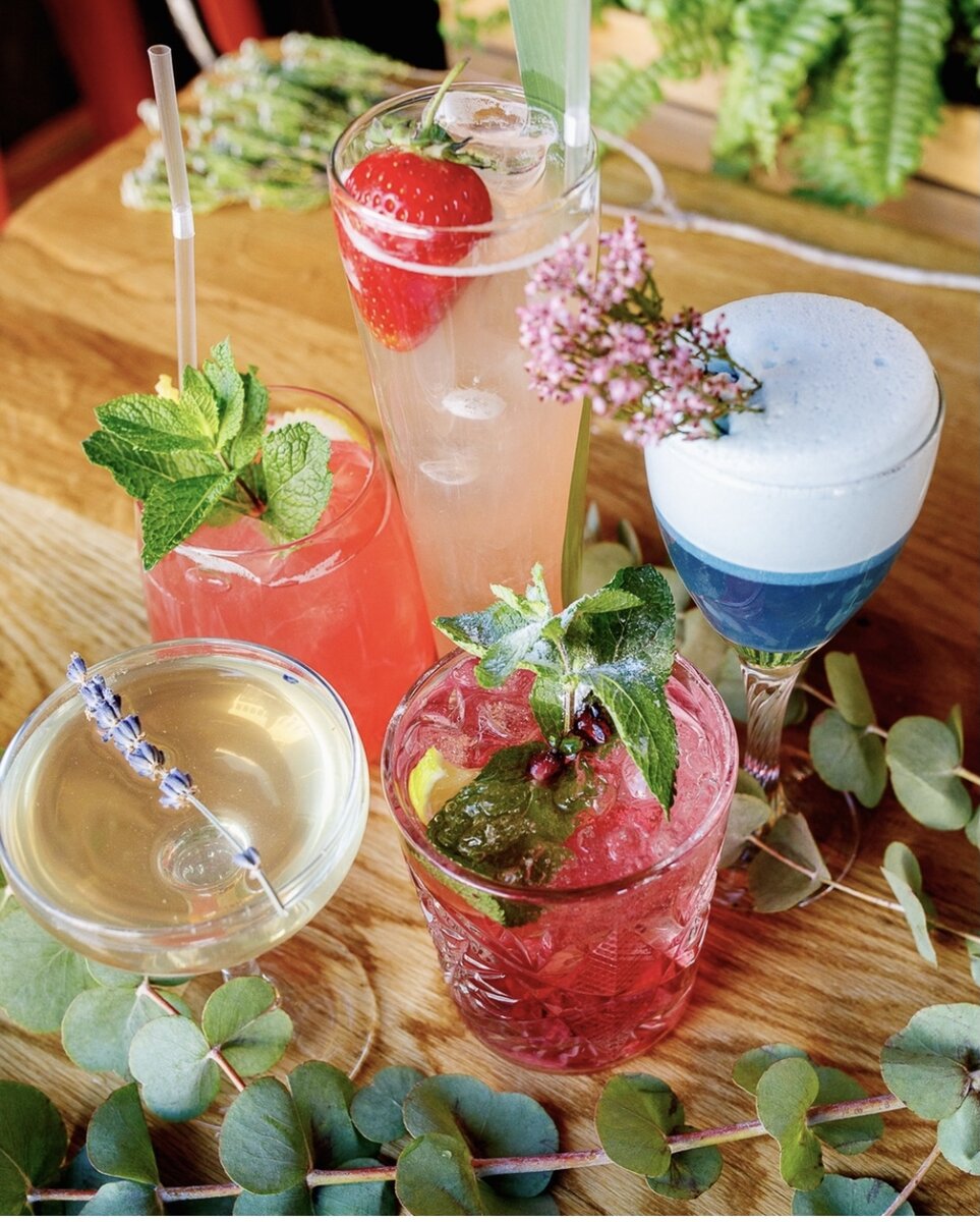 Коктейли в Каховке. Фото из inst: kahovkabar