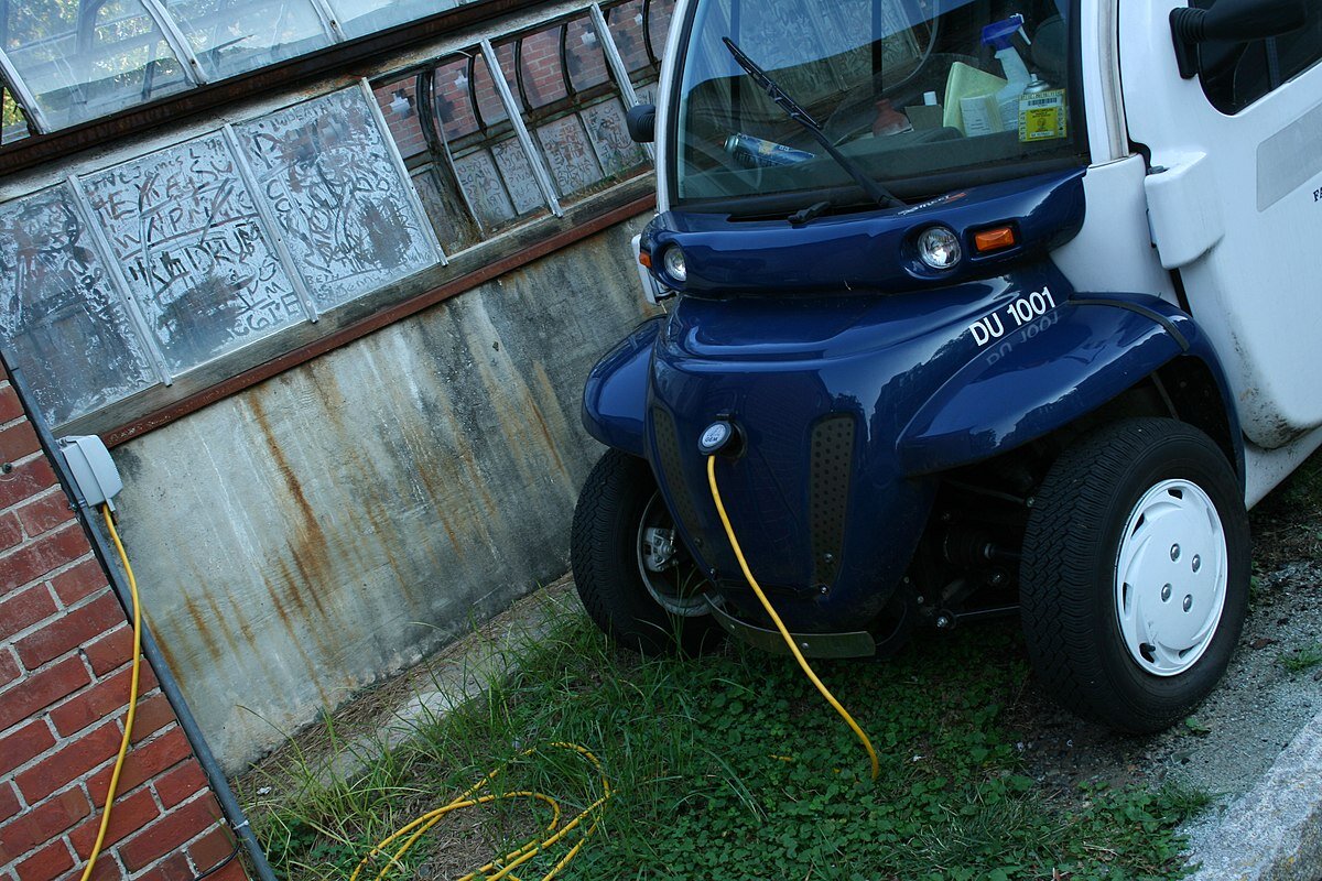 Ildar Sagdejev (Specious), CC BY-SA 4.0 <https://creativecommons.org/licenses/by-sa/4.0>, via Wikimedia Commons