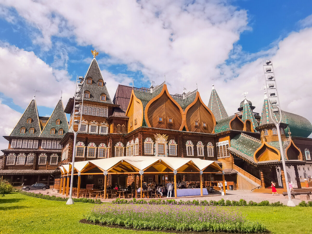        Дворец царевича Алексея Михайловича 