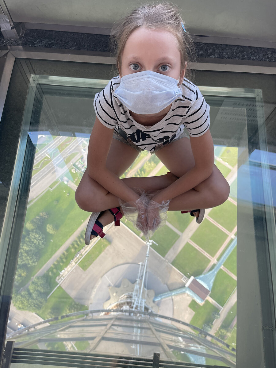 Высоко сижу, далеко гляжу