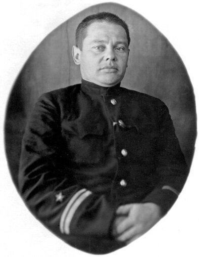 Александр Моисеевич Стебель ( 7 марта 1906, Киев — 14 января 1943?, Рига?) — капитан РККА, командир легендарной башенной береговой батареи № 315 на острове Эзель (Сааремаа) в Балтийском море.