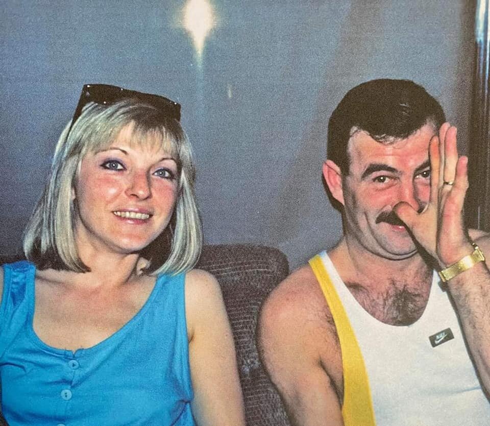 "Мы были его придворными шутами, я не раз слышал, что нас так называли. Тогда меня это возмущало. Но сейчас я понял, что это правда..." Фото из книги "Нью-йоркские дочки"