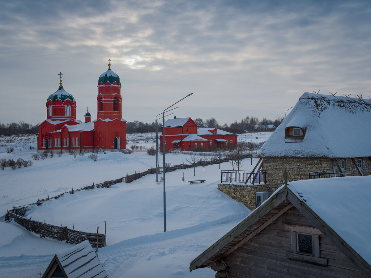 Музейно-мемориальный комплекс в Монастырщино