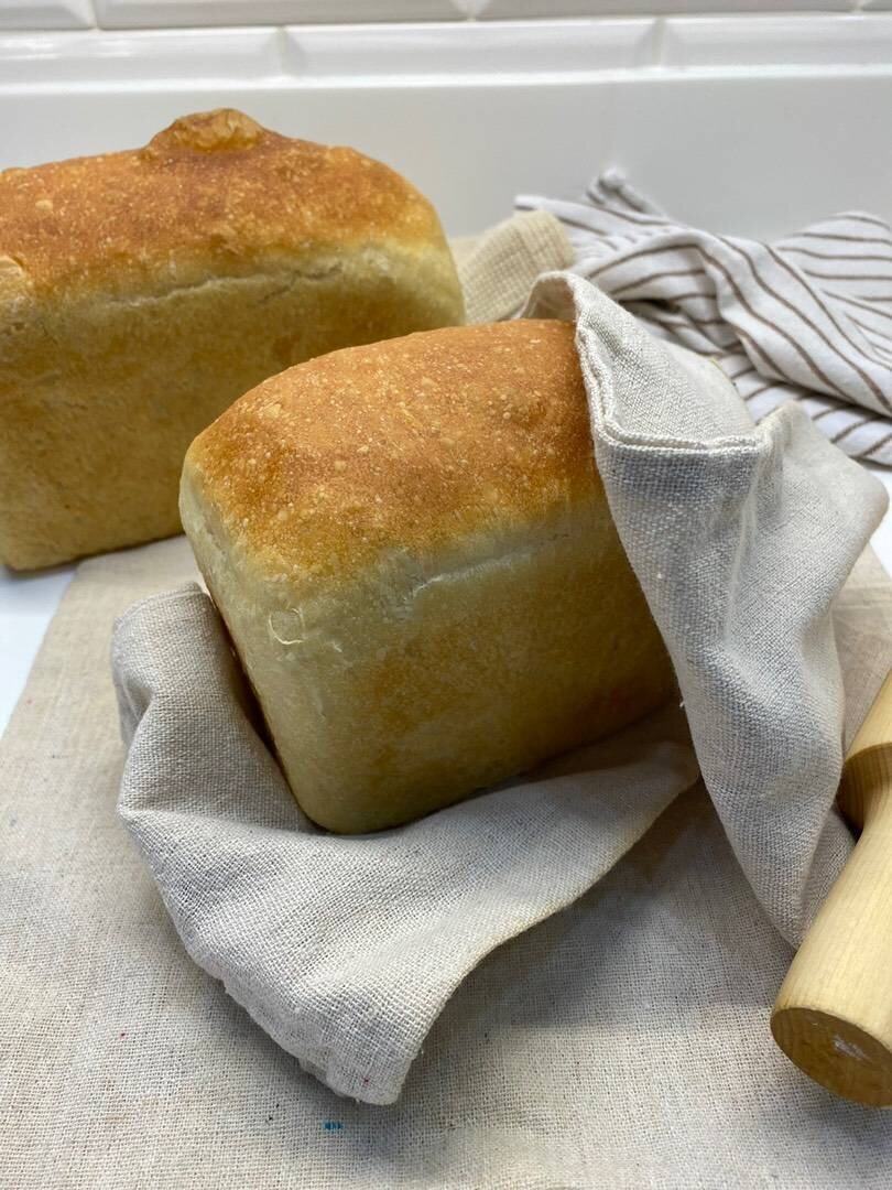 Хлеб пулиш рецепт. Хлеб пулиш. Пышный хлеб. Опара для хлеба. Хлеб из опары.