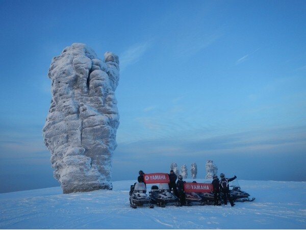 Фото просто летописное и очень далеко от какой-либо художественности