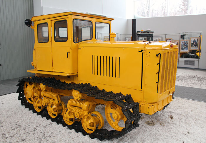 Трактор ДТ-54
