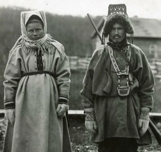 Саамы, или лопари. Листайте галерею, на следующем фото ещё одна очень известная саамка..