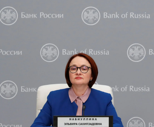 Женщина, управляющая военной экономикой России