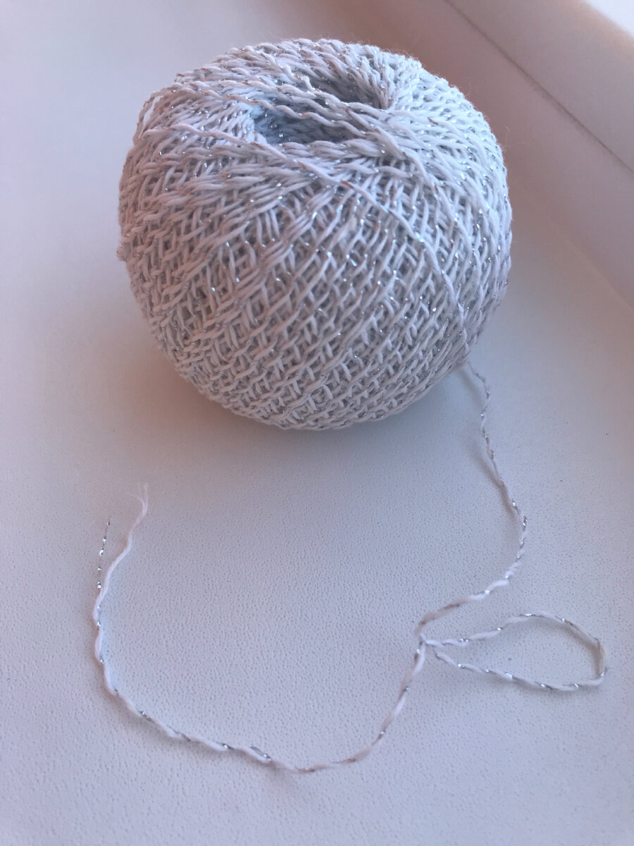 До сих пор у меня лежит почти целый клубок «снежинки»