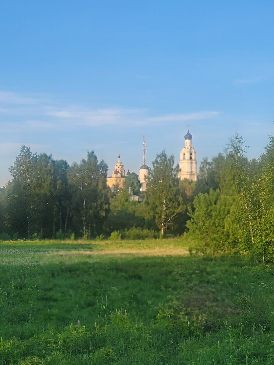 Вид на монастырь