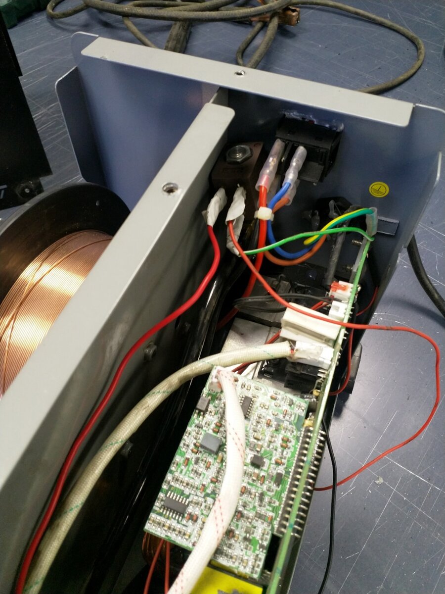 Сварочный инвертор торус 200 полуавтомат переделка. Aurorapro inter tig 200 ac/dc pulse. Доработка сварочного полуавтомата. Сварочный полуавтомат» самадельный. Переделка ресанта саи 220 в полуавтомат.