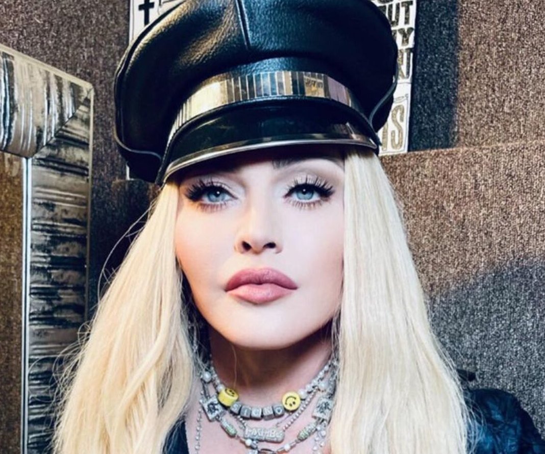     «Я в отчаянии. У нас больше нет прав»: Мадонна призвала женщин бороться за аборты