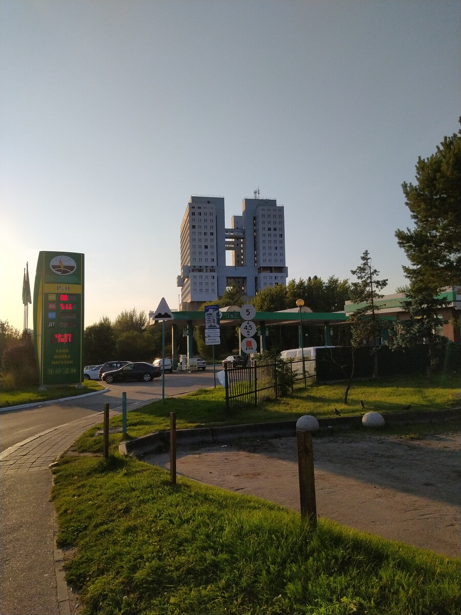 Калининградский Дом Советов на месте Королевского замка
