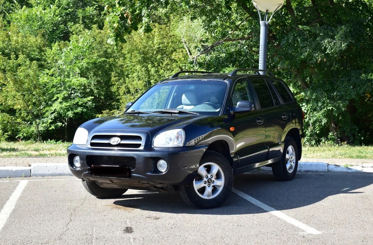 Хендэ Санта Фе первого поколения.