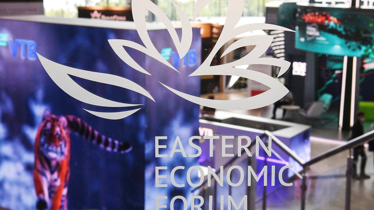    Подготовка к ВЭФ-2022© РИА Новости . Александр Кряжев