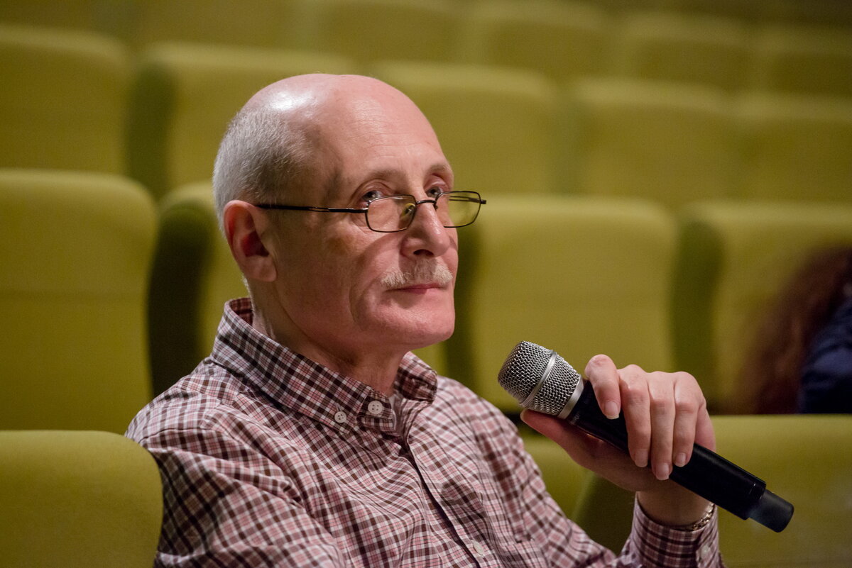 Народный артист России, Лауреат премии Правительства России Семён СПИВАК на репетиции