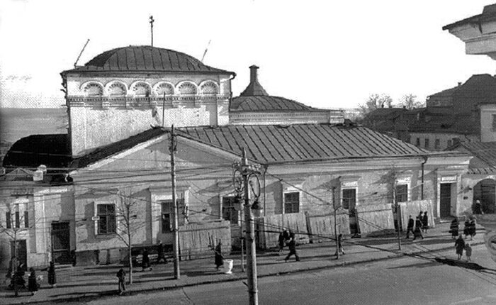 Перестроенная Пятницкая церковь. Концертный зал областной филармонии