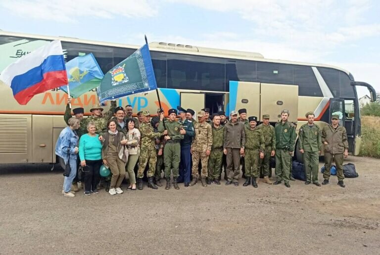    В Оренбурге встретили пятую смену казаков-добровольцев, вернувшихся с Украины Марина Шарт
