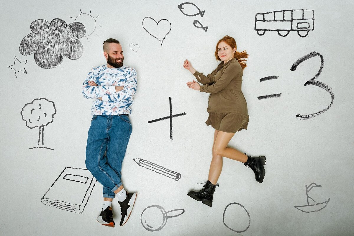 Фотосессию мы успели провести буквально за неделю до родов. Здесь муж ещё весел и свеж, не подозревая о том, что его ждет :)