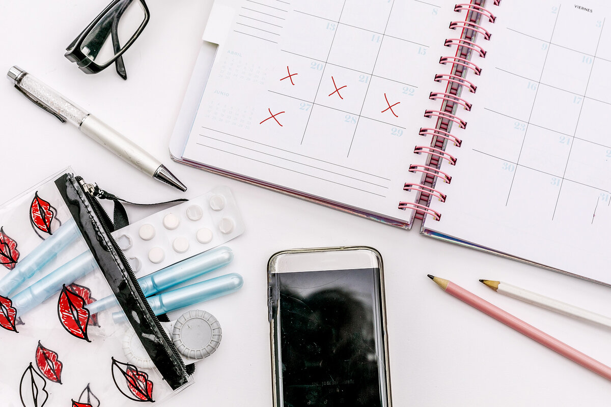    Активные тренировки могут вызвать гормональные изменения. Результат - задержка месячных