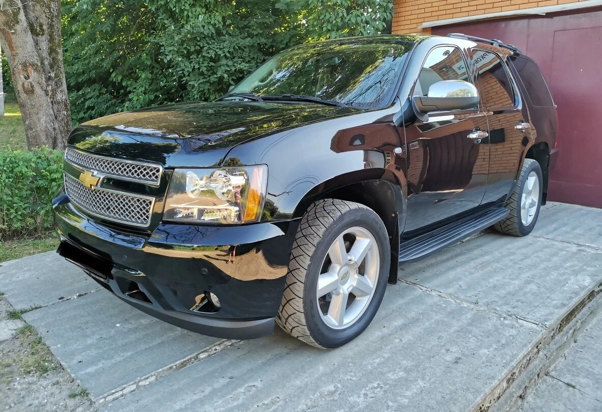 Шевроле Тахо.