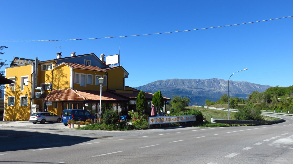 Так выглядит придорожный отель Monte Selva