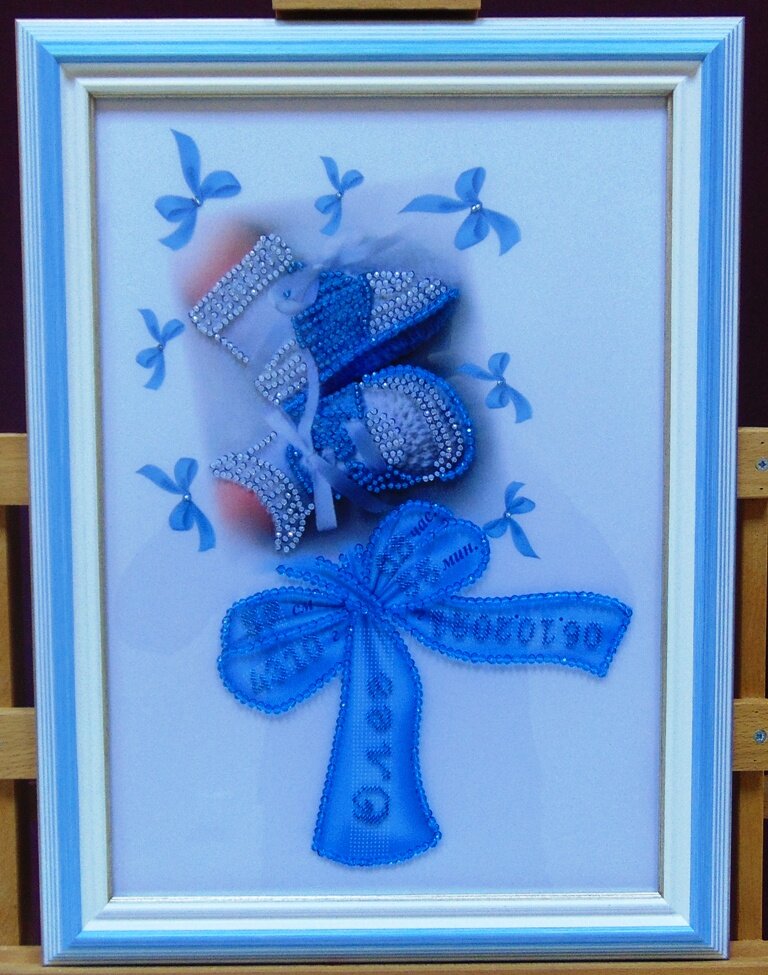 Оформленная в багет вышивка бисером