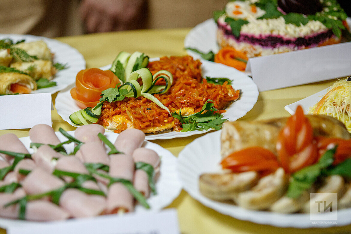 ​Только разнообразный рацион может быть здоровым и правильным. Фото: © Владимир Васильев / «Татар-информ»